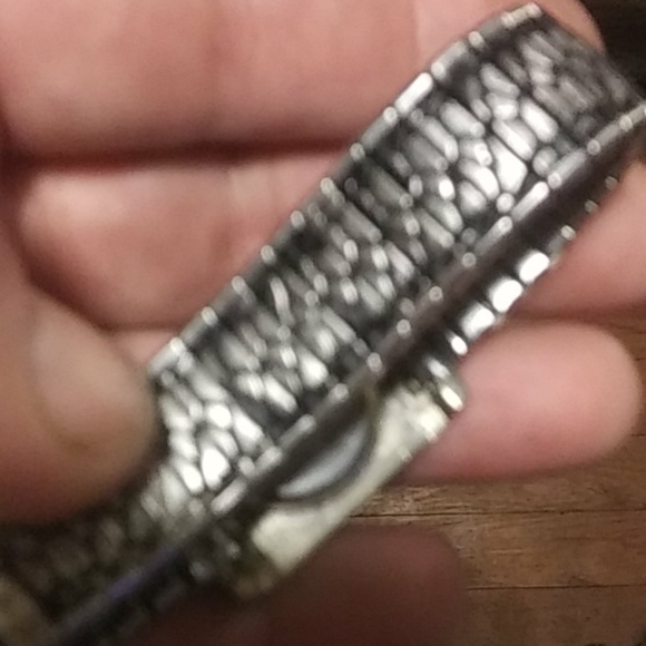 Watch - Picture 3 of 3